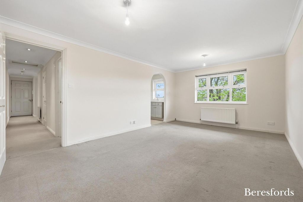 Additional image 3 of 2 bed flat for saleBurns Close, Billericay CM11