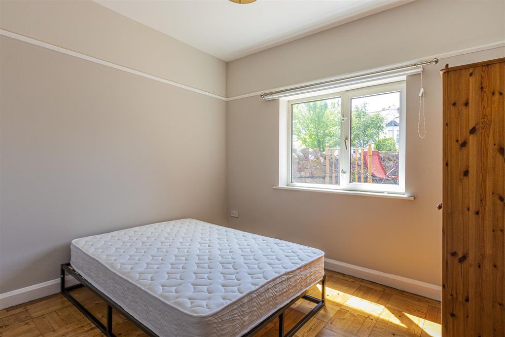 Additional image 6 of 3 bed flat for saleNewport Road, Roath CF24