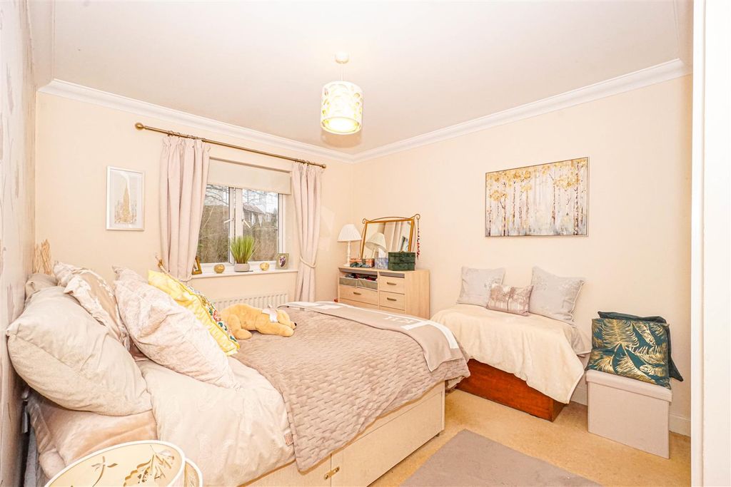 Additional image 4 of 2 bed flat for saleWelton Rise, St. Leonards-On-Sea TN37
