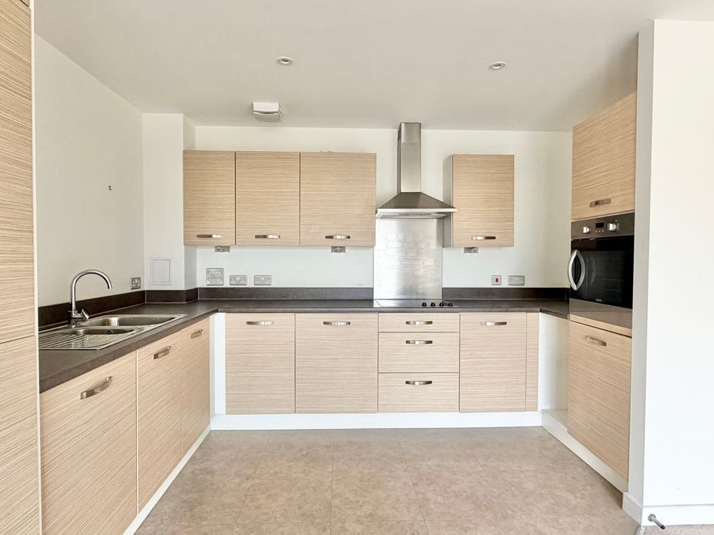 Additional image 5 of 2 bed flat for saleBuxton Drive, Bexhill-On-Sea TN39