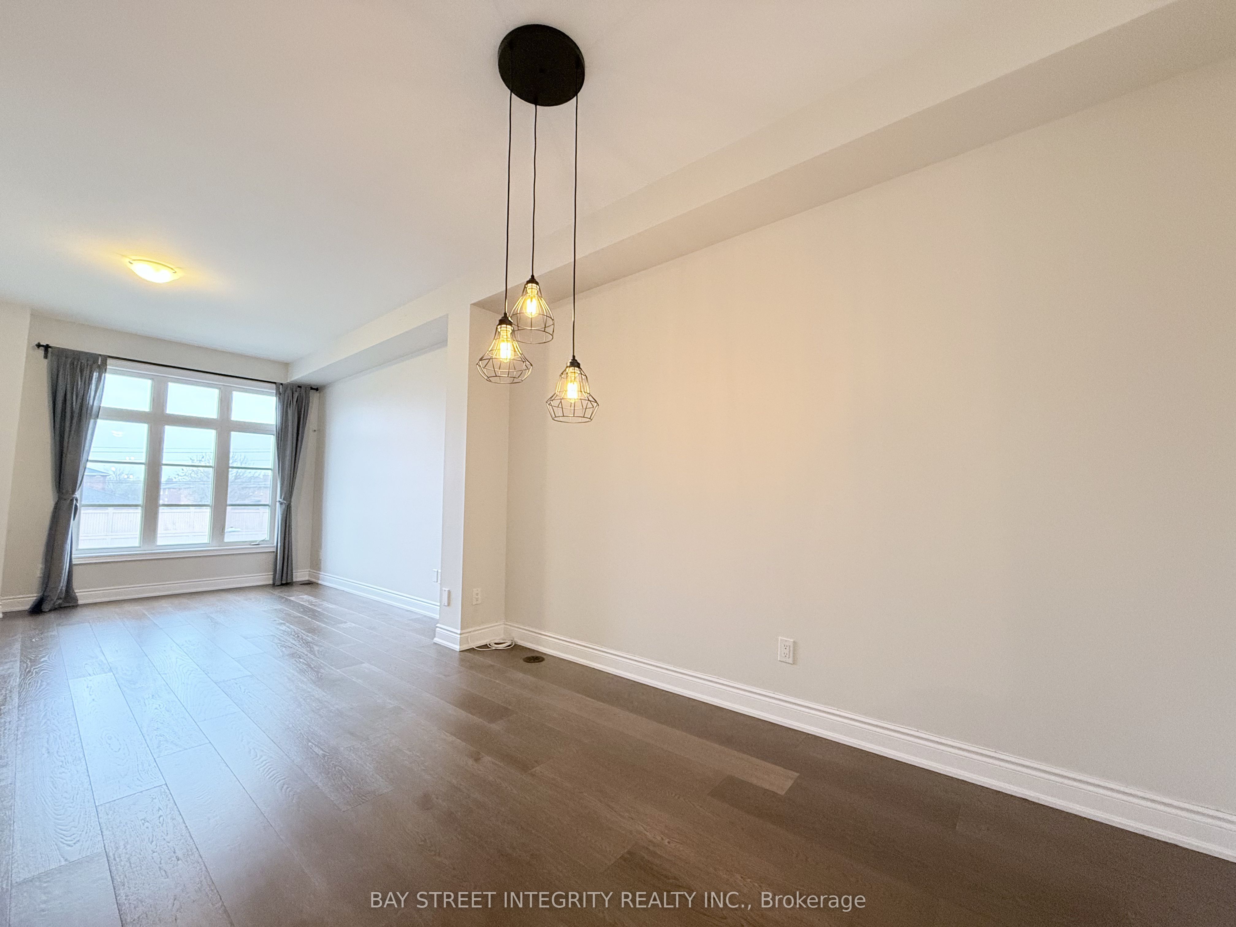 3-2160 Trafalgar Road, Oakville, ON, L6H 0N3 photo 2