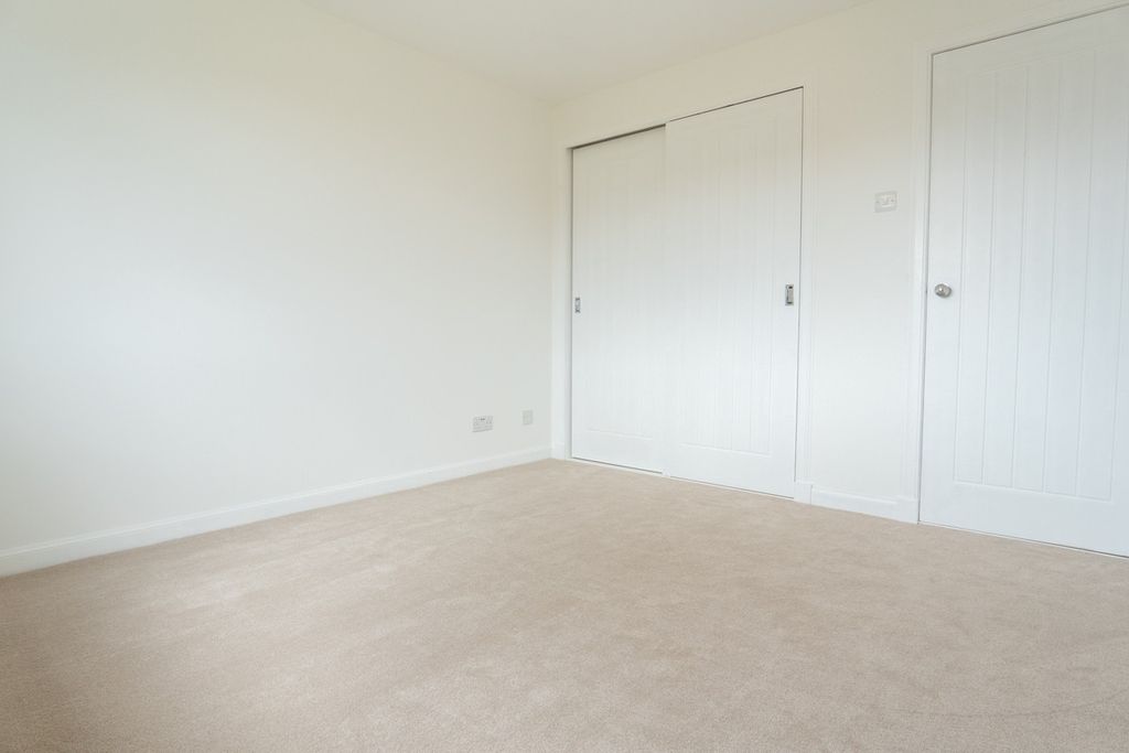 Additional image 16 of 3 bed detached bungalow for saleSpringfield Terrace, Alness IV17