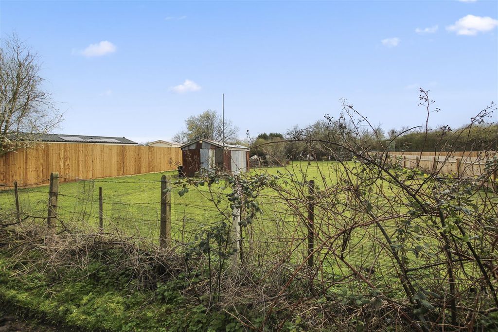 Additional image 6 of Land for saleAlexandra Road, Rushden NN10