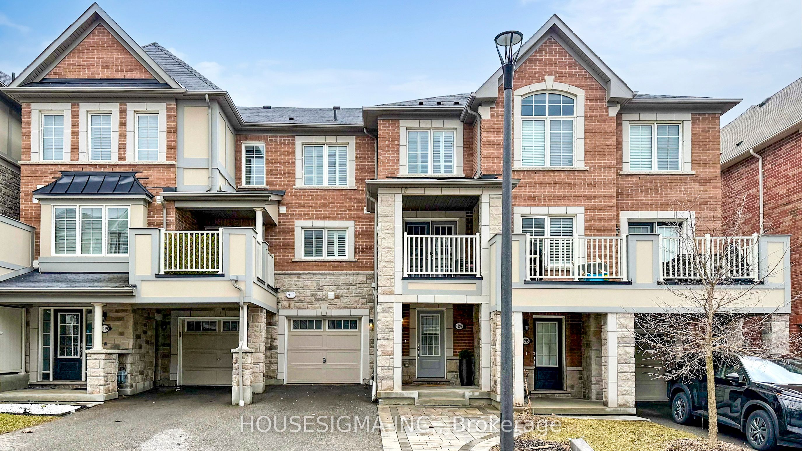 Additional image 2 of 1097 Silk Street, Pickering, ON, L1X 0E1
