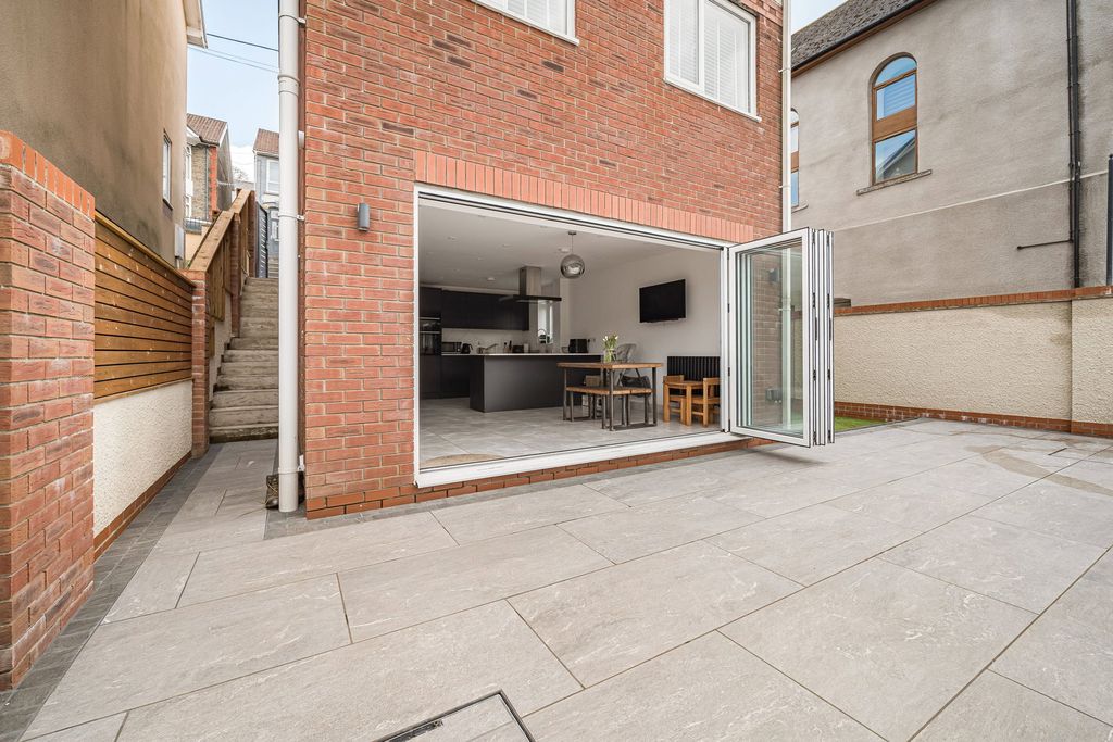 Additional image 37 of 3 bed detached house for saleCaerphilly Road, Senghenydd, Caerphilly CF83