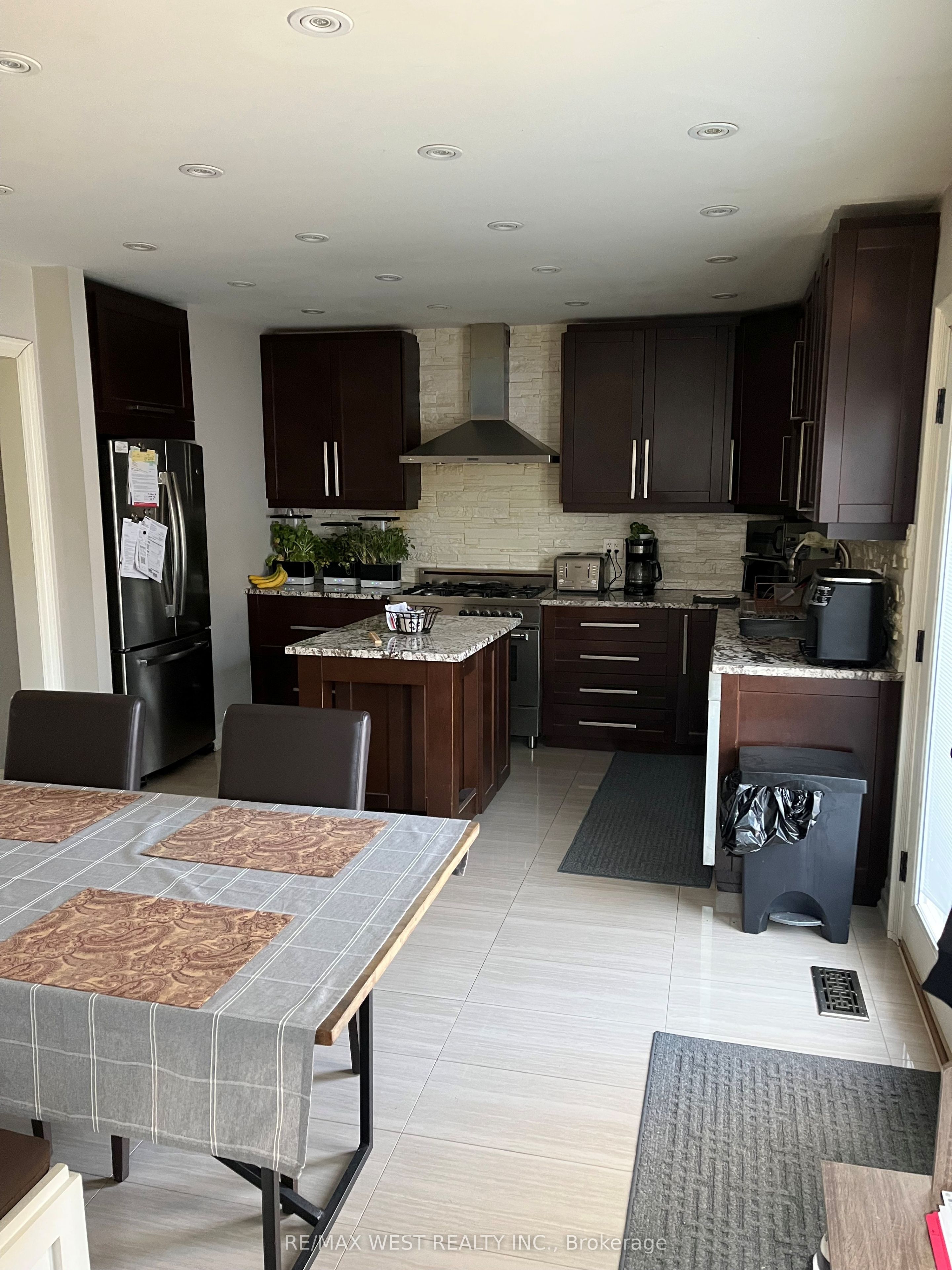56 Stephen Drive, Caledon, ON, L7E 4Y5
