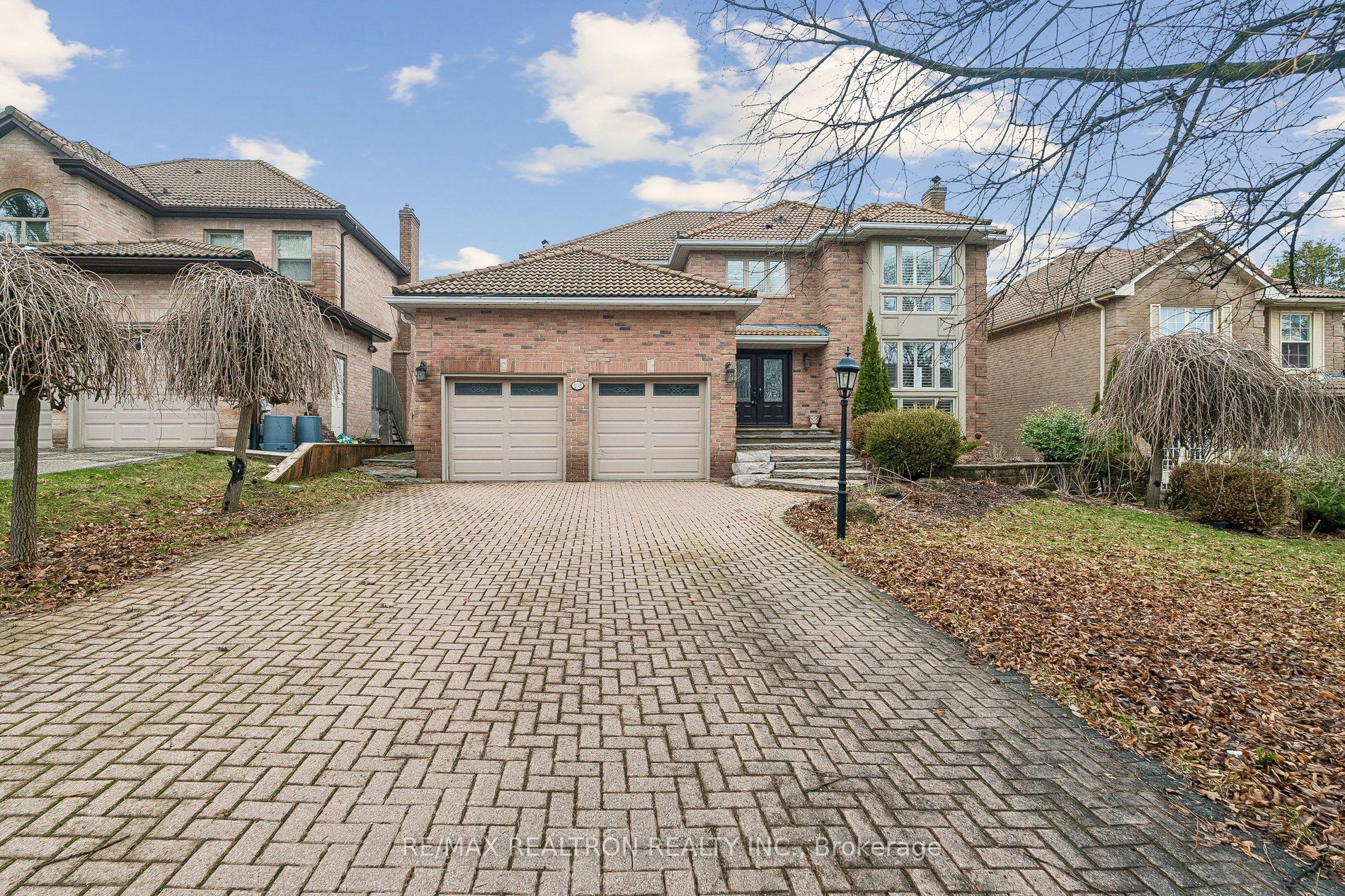 108 Cranberry Lane, Aurora, ON, L4G 5Z3