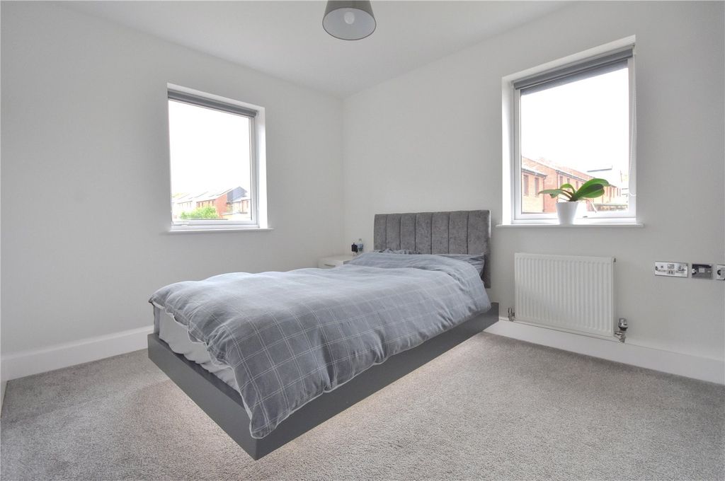 Additional image 6 of 4 bed link detached house for saleForester Walk, Bordon, Hampshire GU35