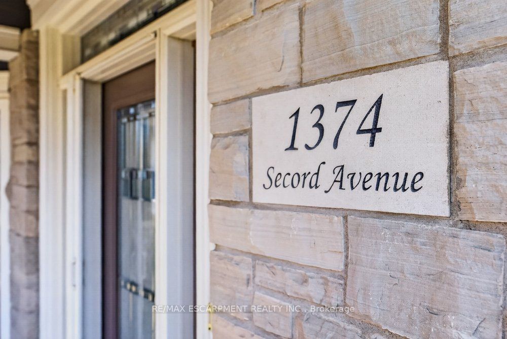 Additional image 3 of 1374 Secord Avenue, Oakville, ON, L6L 2L1