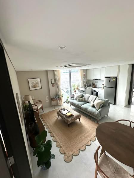 Single Floor 2 Bedroom Unit Within a Landed House