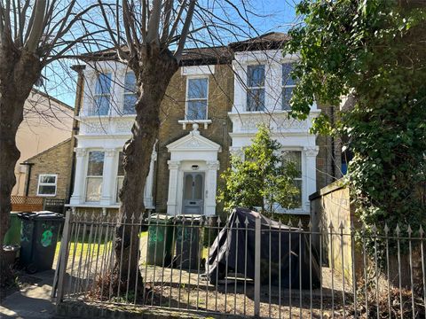 Queens Road, Leytonstone E11