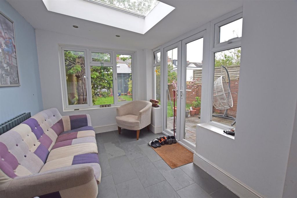Additional image 6 of 3 bed terraced house for saleSoberton Avenue, Heath, Cardiff CF14