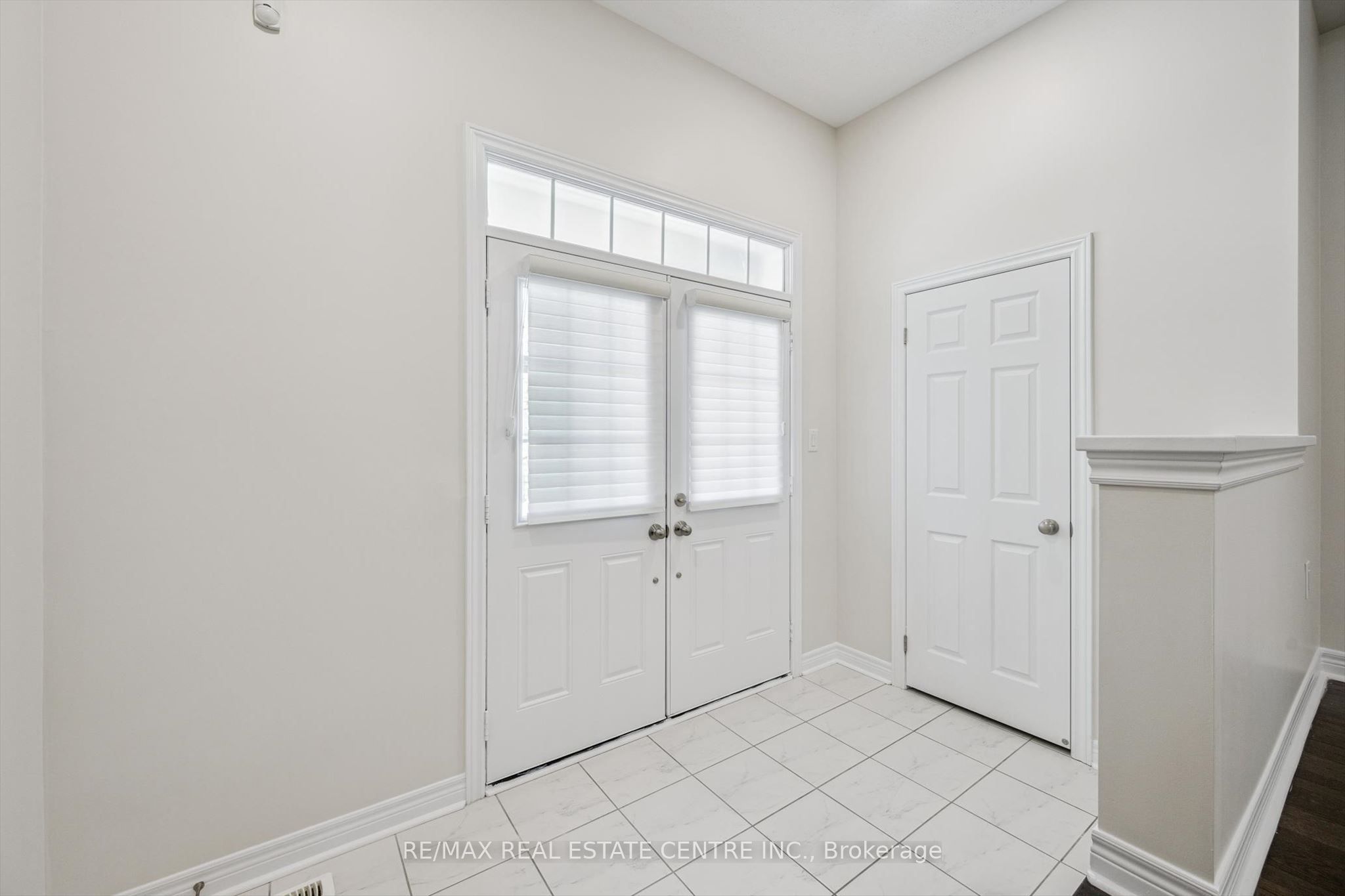 Additional image 3 of 37 Zanetta Crescent, Brampton, ON, L6Y 6A2