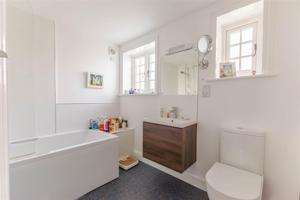 Additional image 19 of 6 bed detached house for saleCollington Avenue, Bexhill-On-Sea TN39