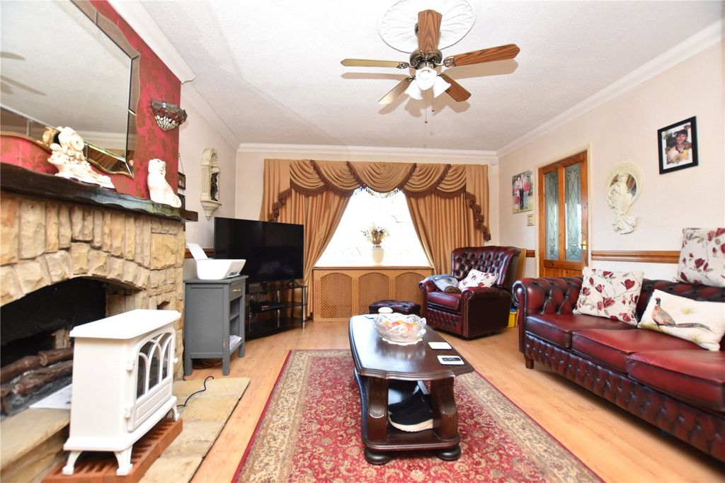 Additional image 2 of 3 bed semi-detached house for saleWheelwright Avenue, Leeds, West Yorkshire LS12