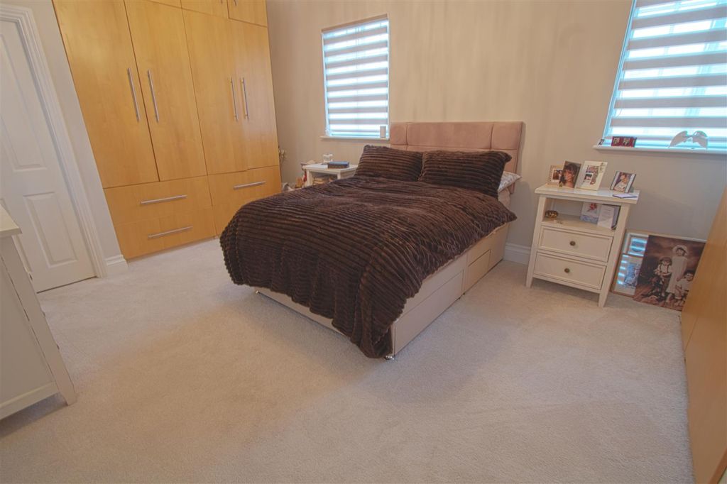 Additional image 12 of 2 bed flat for saleGrey Lady Place, Billericay CM11
