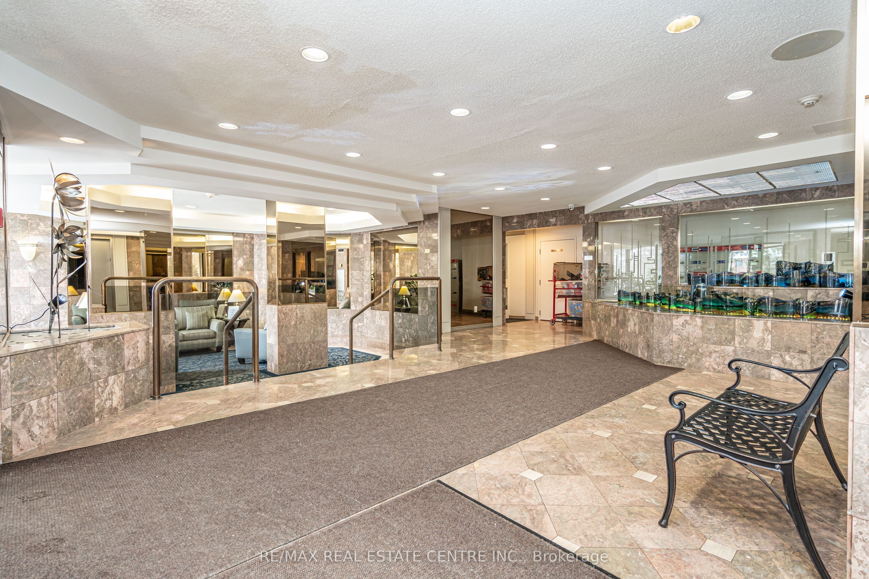 Additional image 5 of 806-20 Cherrytree Drive, Brampton, ON, L6Y 3V1