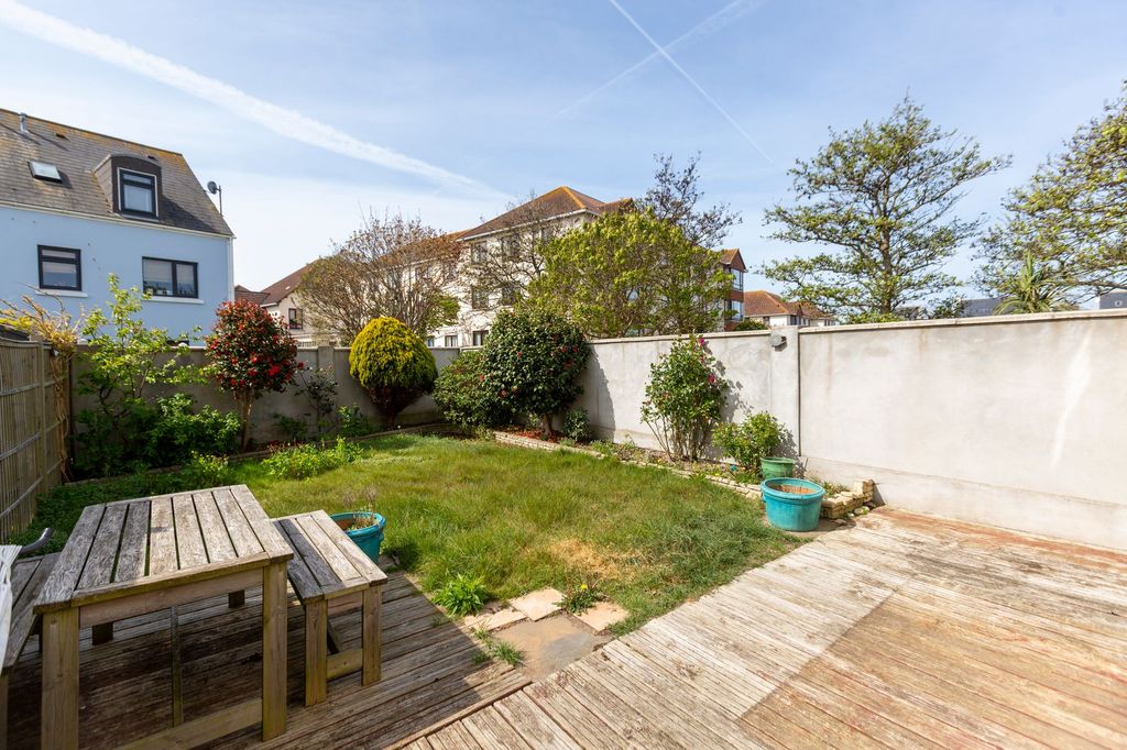 Additional image 4 of 3 bed semi-detached house for sale14 Clos De L'abri, St Clement JE2