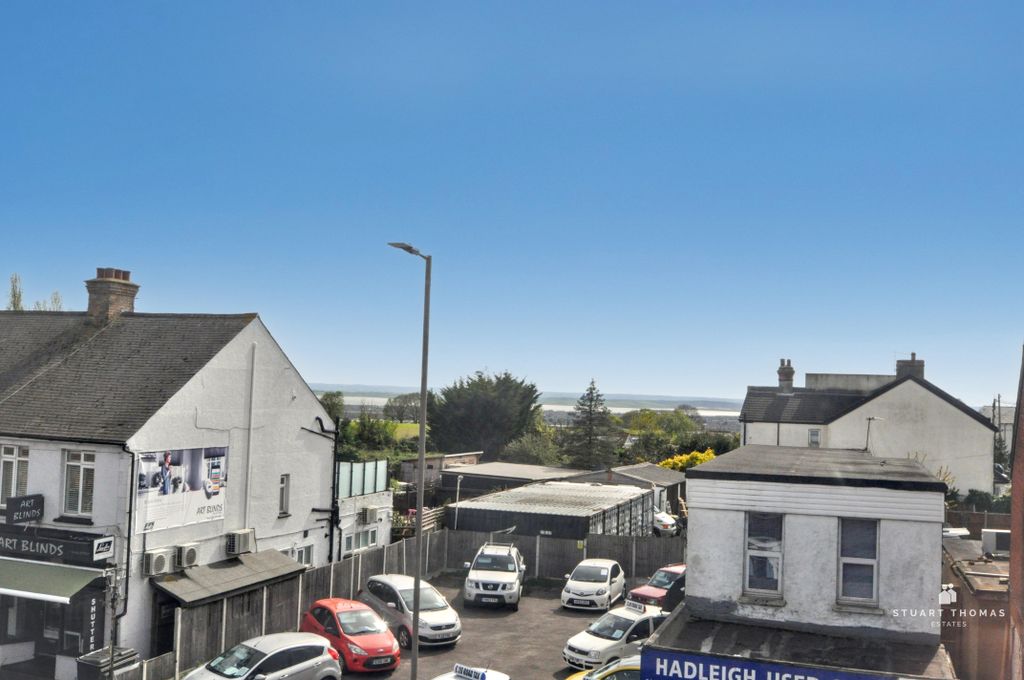 Additional image 9 of 2 bed flat for saleLondon Road, Hadleigh, Benfleet SS7