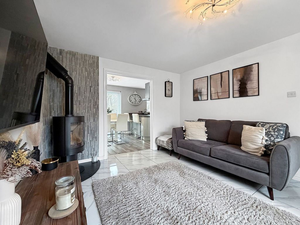 Additional image 5 of 5 bed detached house for saleDowney Grove, Penpedairheol CF82