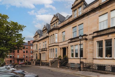 2 Lilybank Terrace, Hillhead G12