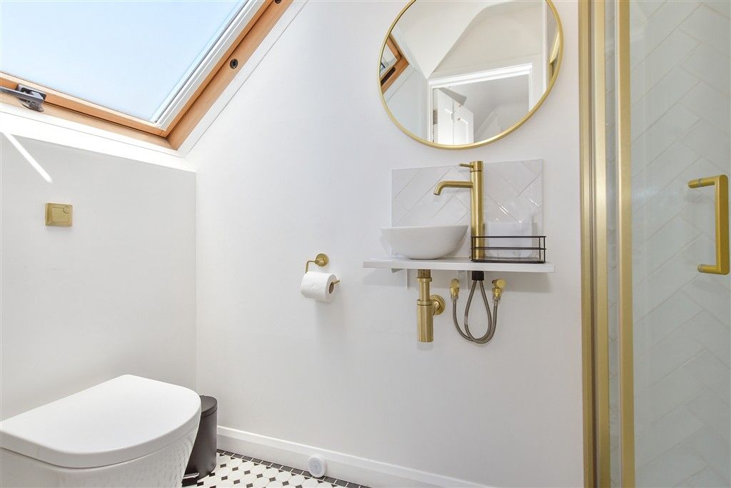 Additional image 14 of 4 bed semi-detached house for saleRussell Road, Buckhurst Hill, Essex IG9