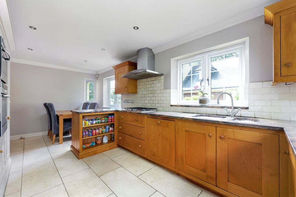 Additional image 7 of 6 bed detached house for saleTom Maddock Gardens, Ivybridge, Devon PL21