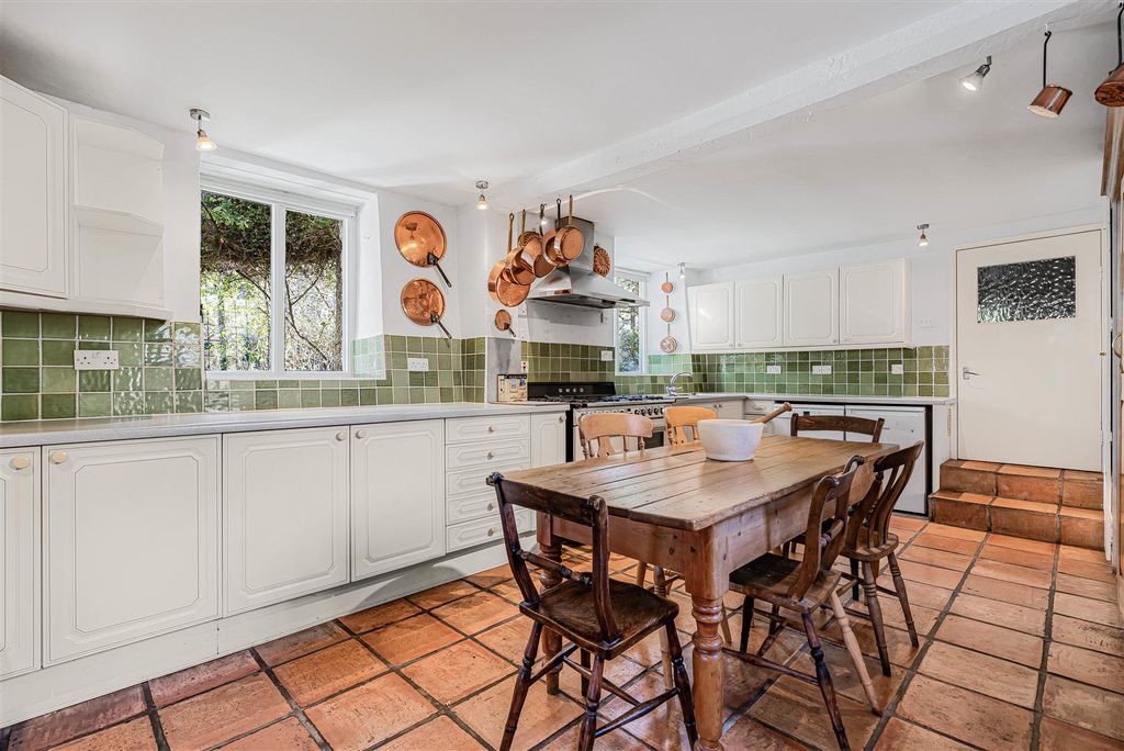 Additional image 2 of 5 bed property for saleKings End, Bicester OX26