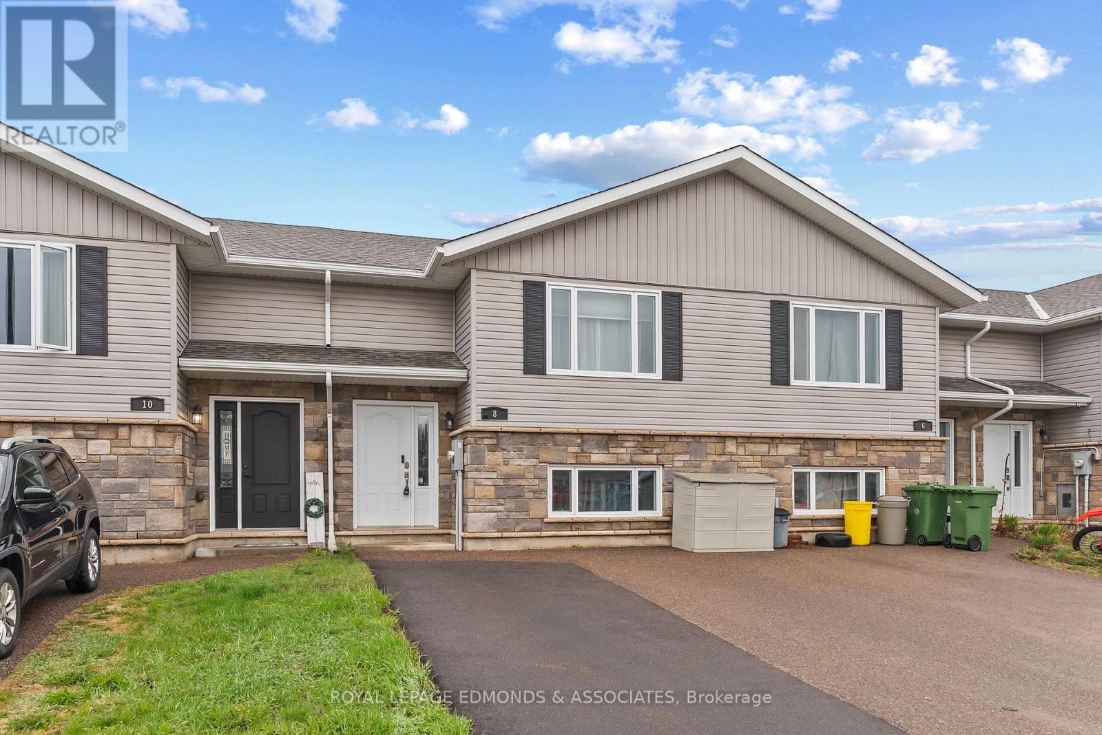 8 WILLIAM THOMAS DRIVE