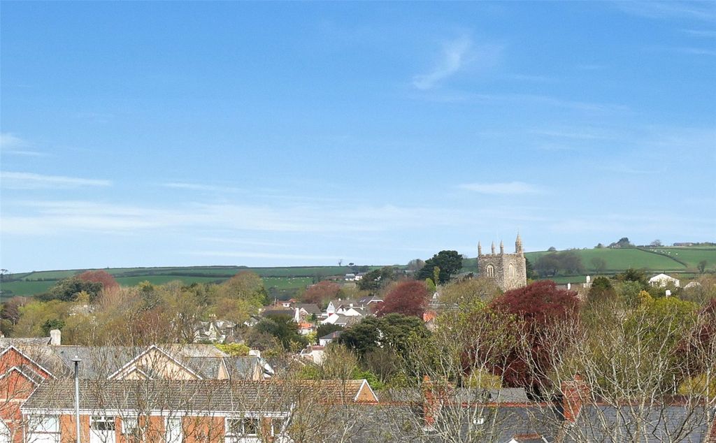 Additional image 20 of 4 bed terraced house for saleCoronation Street, Barnstaple, Devon EX32