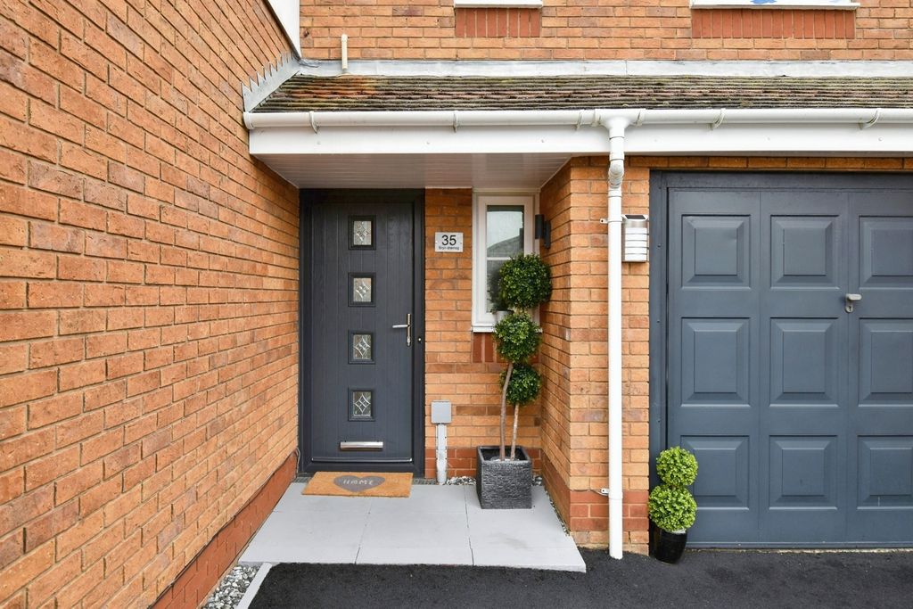 Additional image 2 of 4 bed detached house for saleBryn Dreinog, Capel Hendre, Ammanford, Carmarthenshire SA18