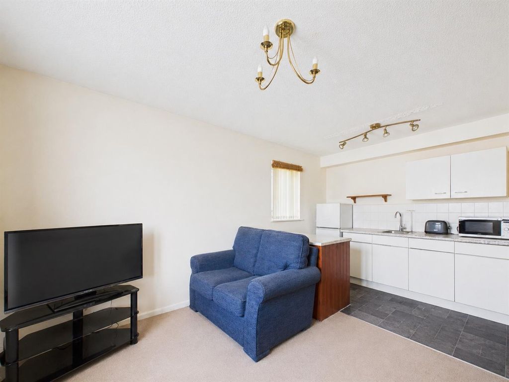 1 bed flat for saleColeford, Gloucestershire GL16 photo 2