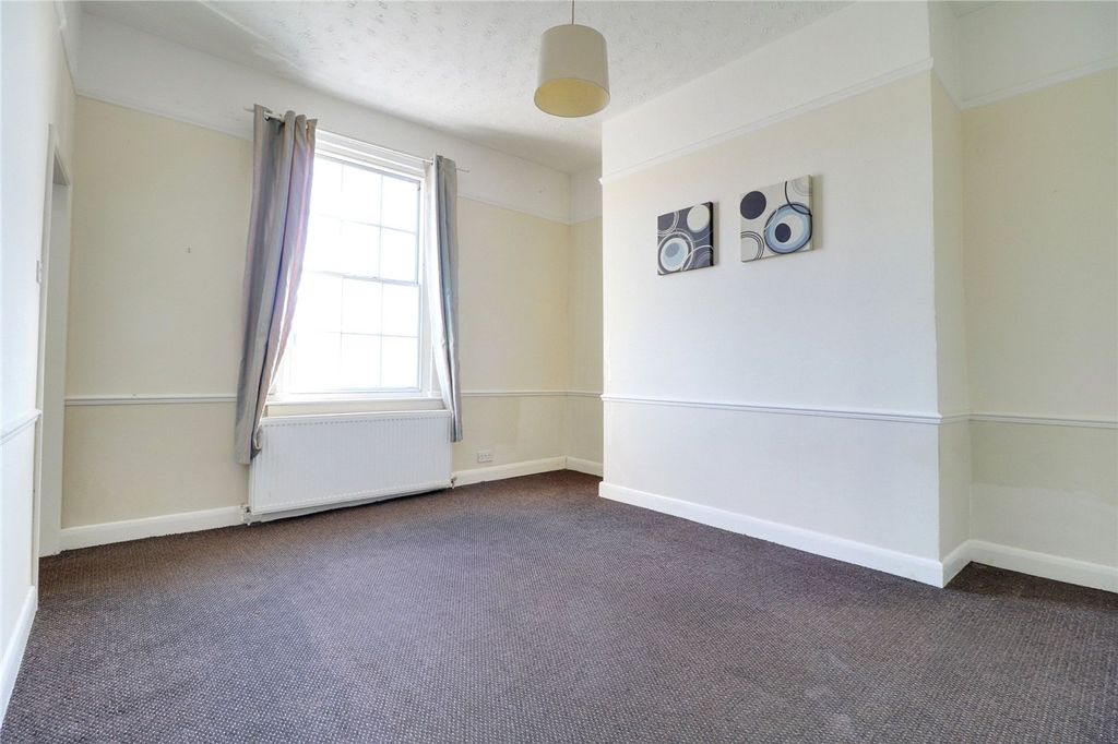 5 bed property for saleWaterside Road, Barton-Upon-Humber DN18 photo 5