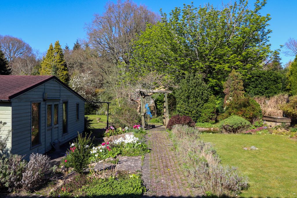 Additional image 13 of 3 bed detached bungalow for sale69 Hastings Road, Battle TN33