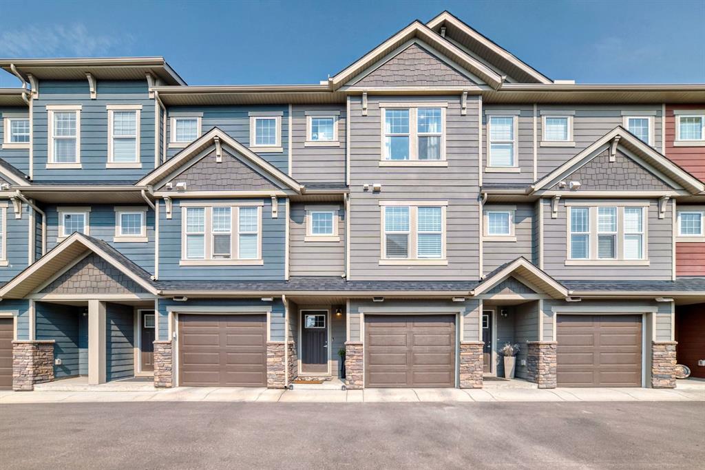 206 Cranbrook Square SE, Calgary, AB, T3M3E3