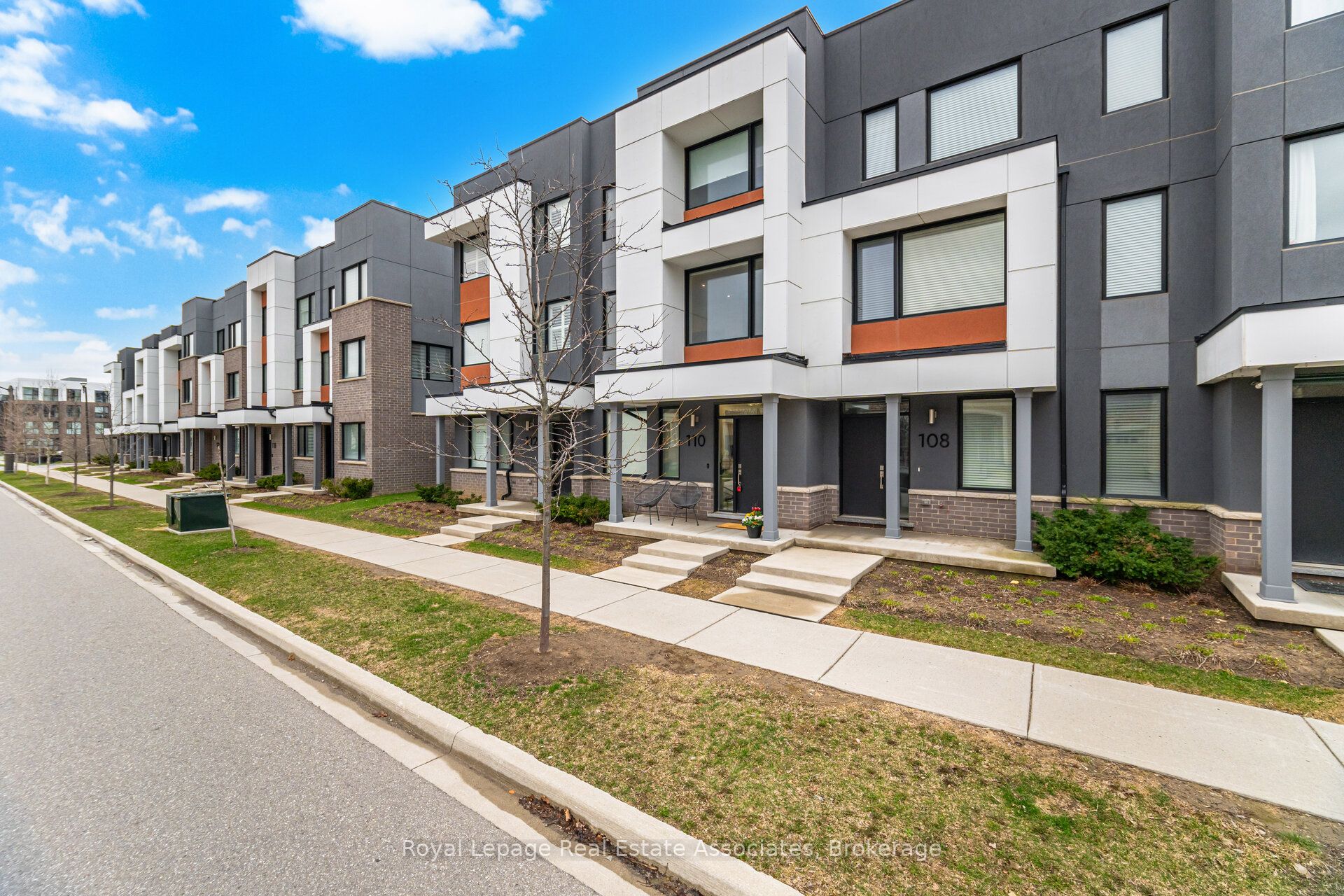 Additional image 3 of 110 Huguenot Road, Oakville, ON, L6H 0J6