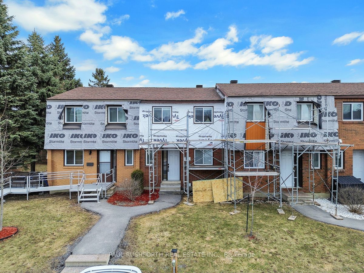 23 Pixley Private, Ottawa, ON, K1G 4C3