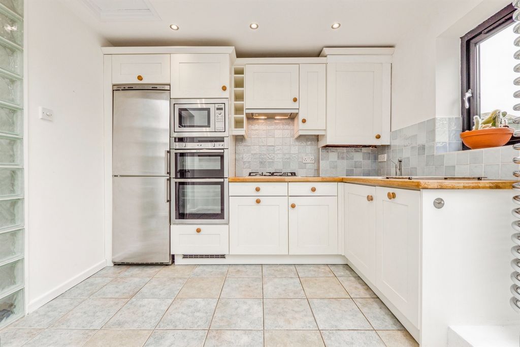 Additional image 7 of 2 bed cottage for saleSpencers Row, Cardiff CF5