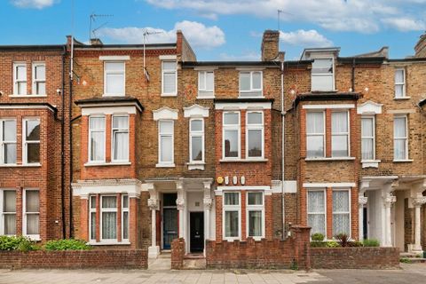 Charteris Road, Queens Park NW6