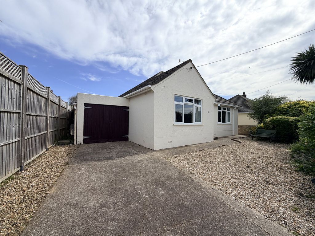 2 bed detached bungalow for saleBurrows Park, Braunton, Devon EX33