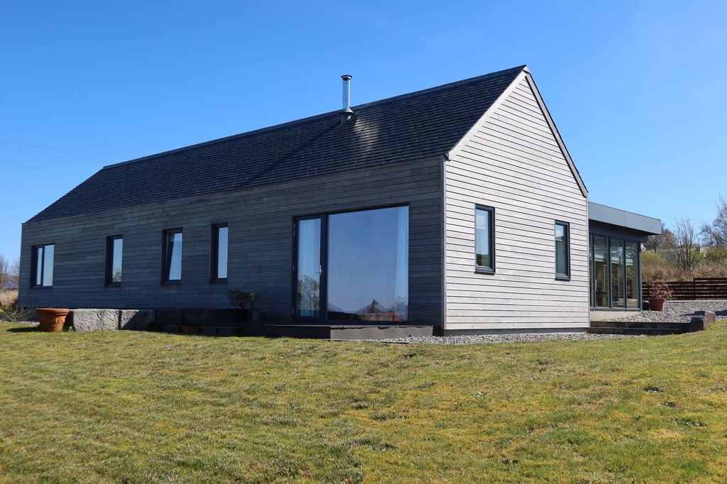 3 bed detached house for saleHarrapool, Broadford, Isle Of Skye IV49