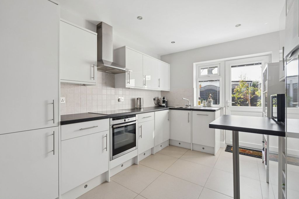 Additional image 3 of 2 bed detached bungalow for saleCompton Place, Watford WD19