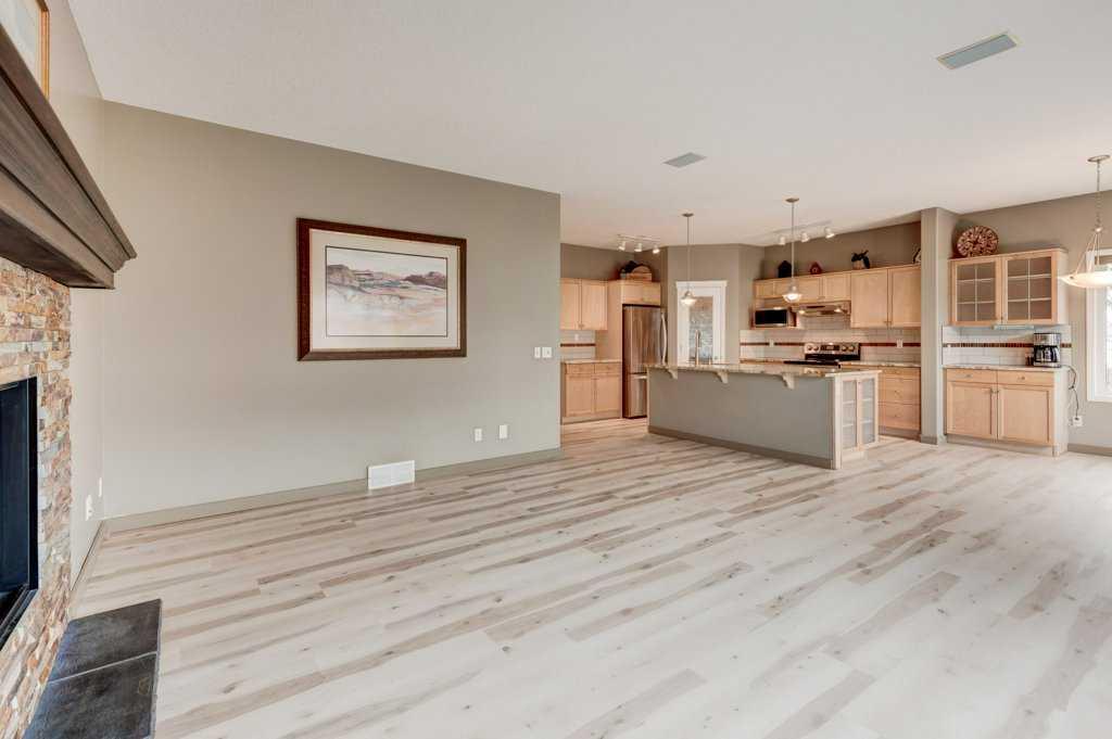 Additional image 6 of 427 Copperfield Boulevard SE, Calgary, AB, T2Z 4C4