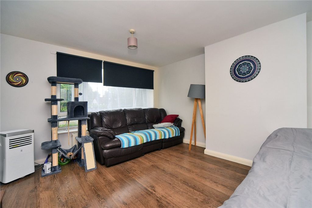 Additional image 2 of 2 bed maisonette for saleCheyne Court, Park Road, Banstead, Surrey SM7