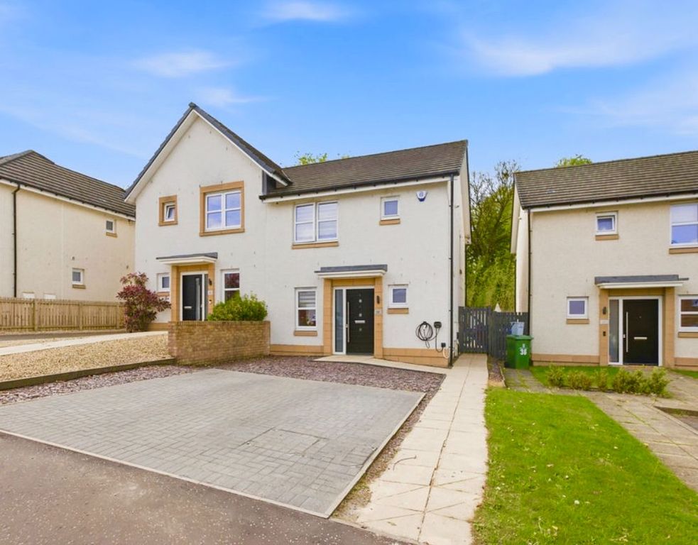 3 bed semi-detached house for saleWeir Crescent, Denny FK6