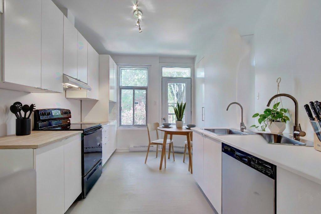 2700 Rue de Rozel