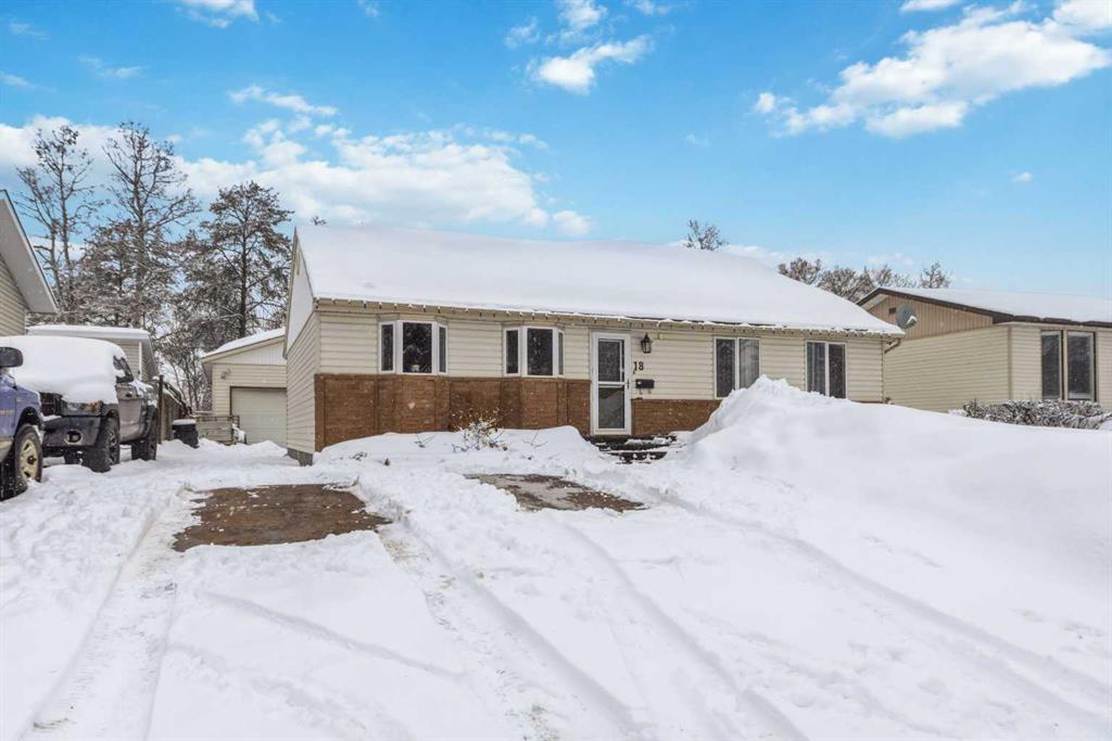 18 Clark Crescent, Fort Mcmurray, AB, T9H 1M8