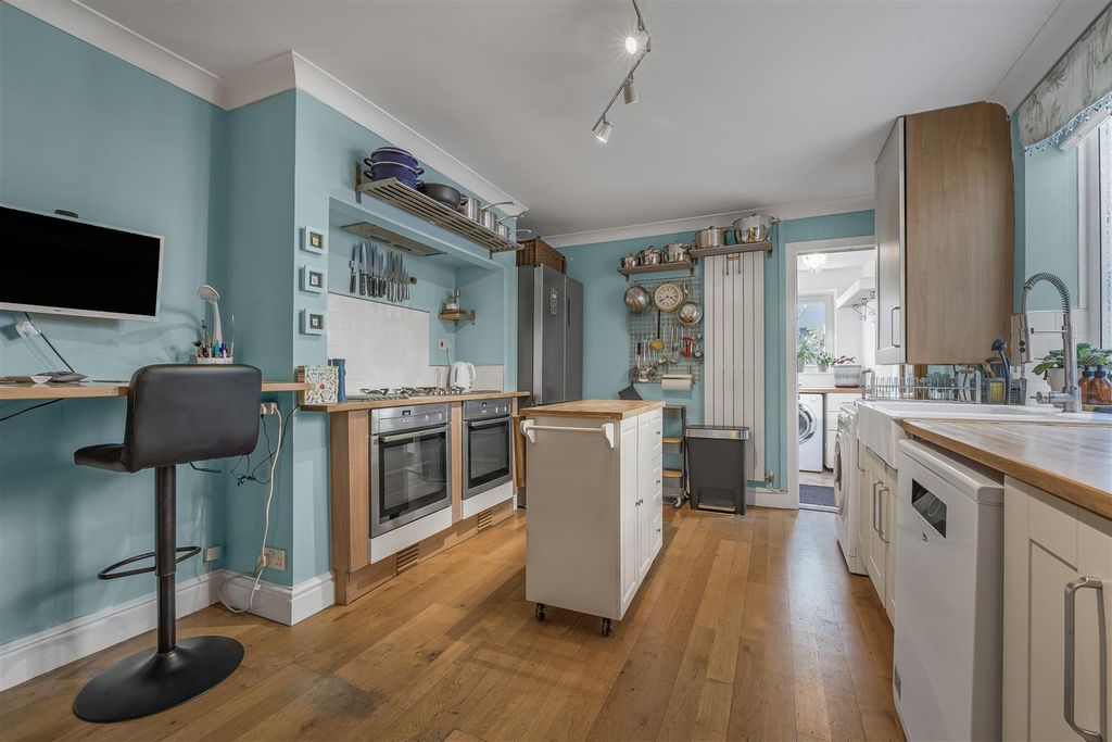 Additional image 2 of 4 bed terraced house for saleStacey Road, Cardiff CF24
