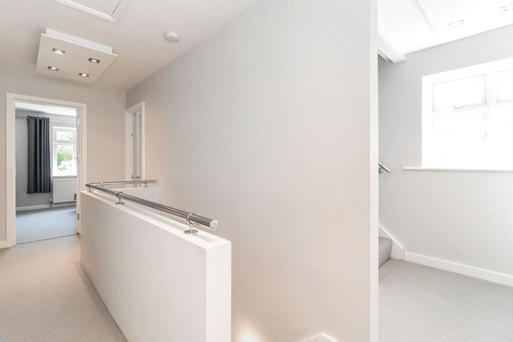Additional image 20 of 5 bed property for saleAbbots Road, Abbots Langley WD5