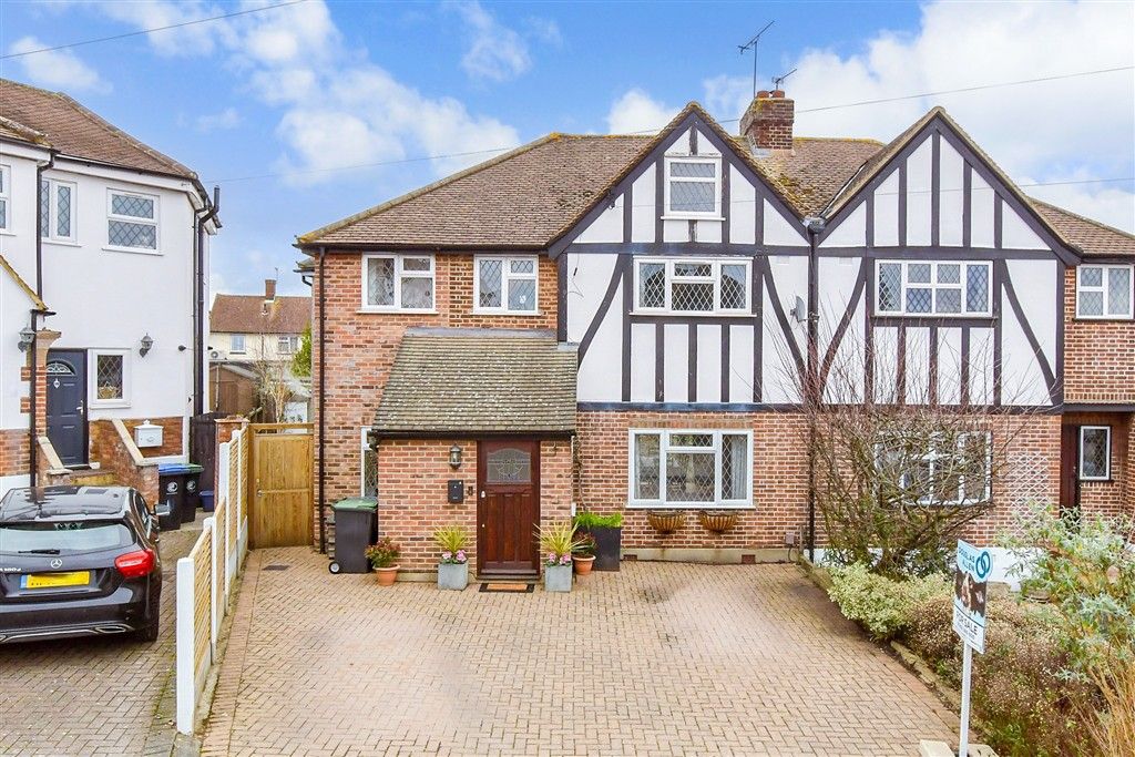 Additional image 3 of 4 bed semi-detached house for saleRoding View, Buckhurst Hill, Essex IG9